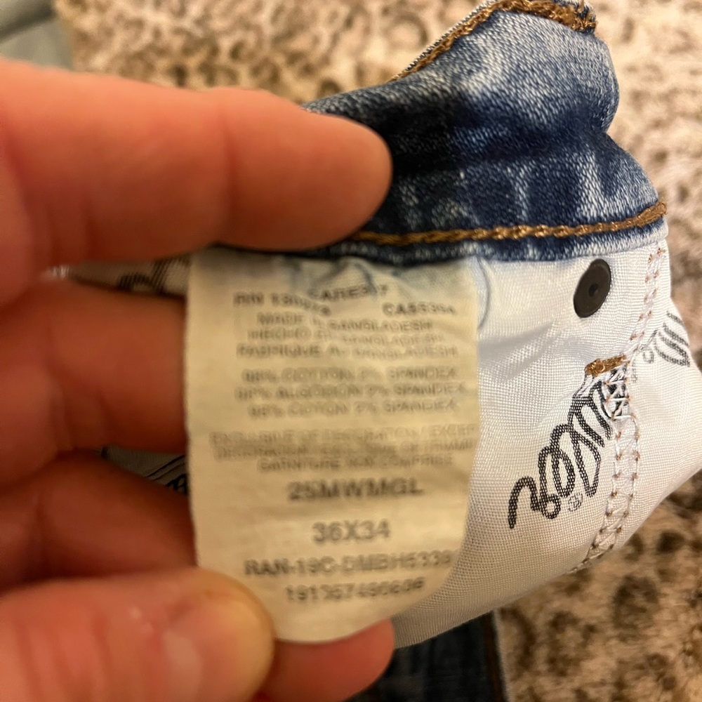 Mens wranglers size 36x34. GUC